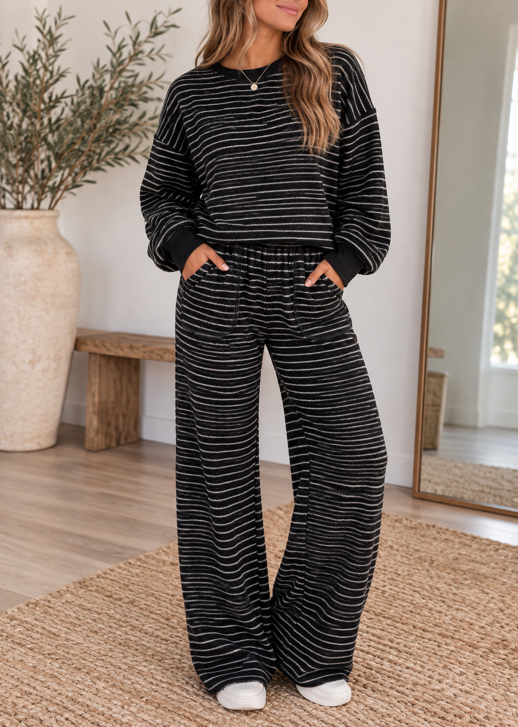 Black Stripe Pocketed Set